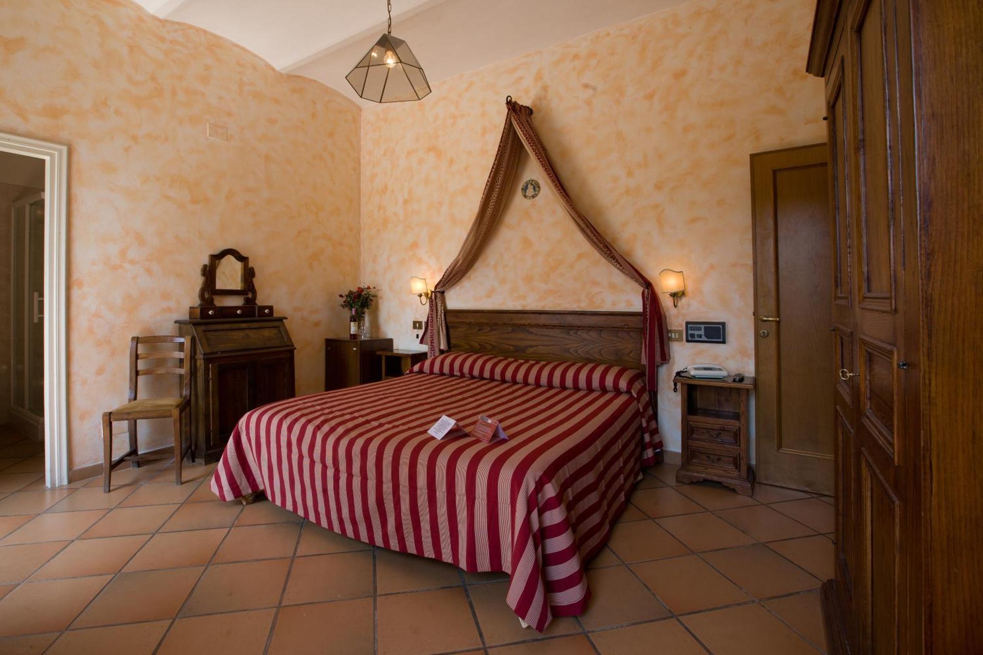Agriturismo Palazzo Bandino - Wine Cellar, On Reservation Restaurant And Spa Кианчано Терме Екстериор снимка